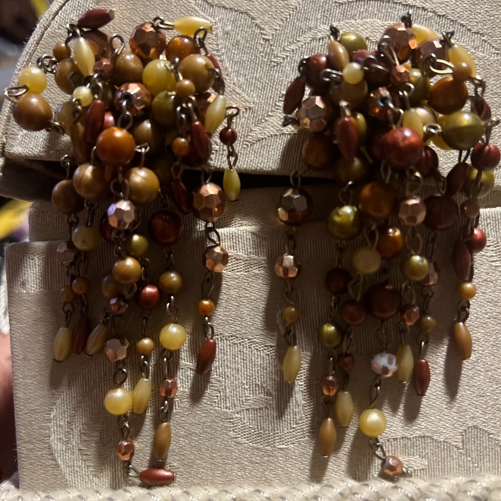 VINTAGE CLUSTERS - Picture 6 of 15